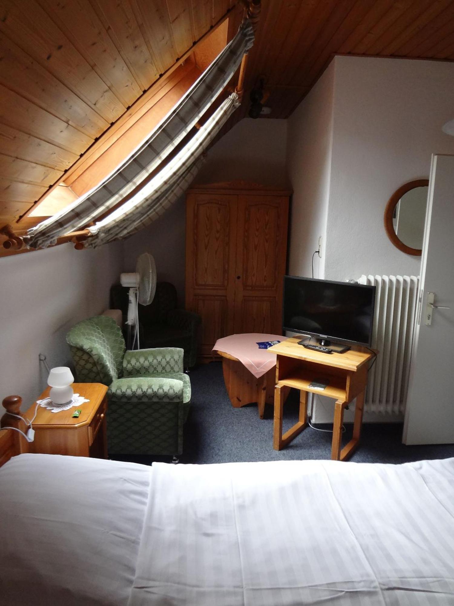 Hotel-Pension Stoeber Йевер Экстерьер фото