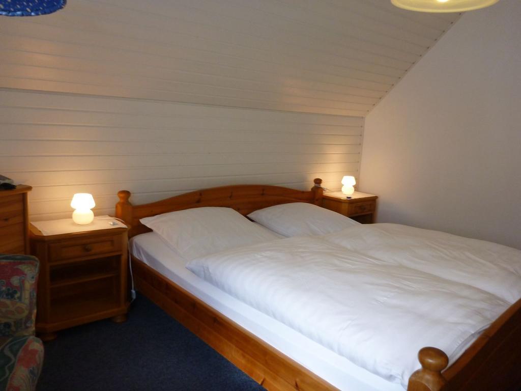 Hotel-Pension Stoeber Йевер Номер фото