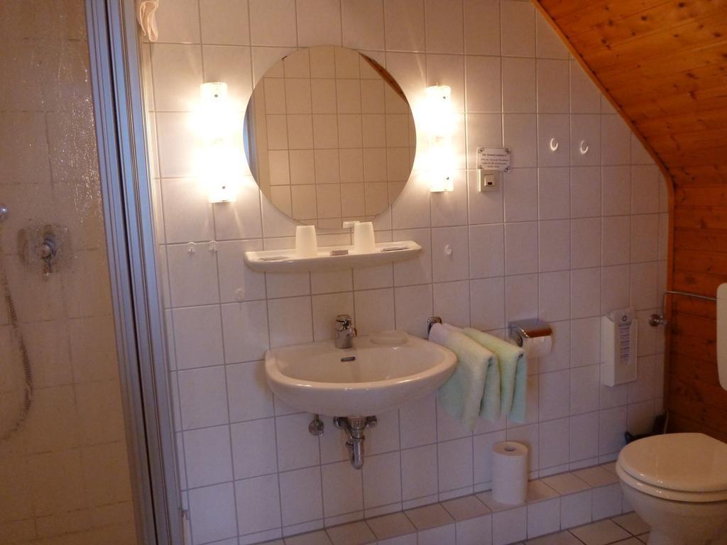 Hotel-Pension Stoeber Йевер Номер фото