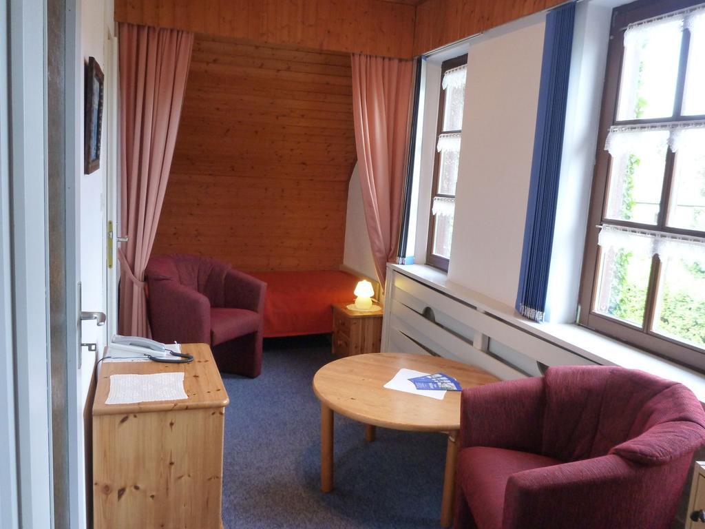 Hotel-Pension Stoeber Йевер Номер фото