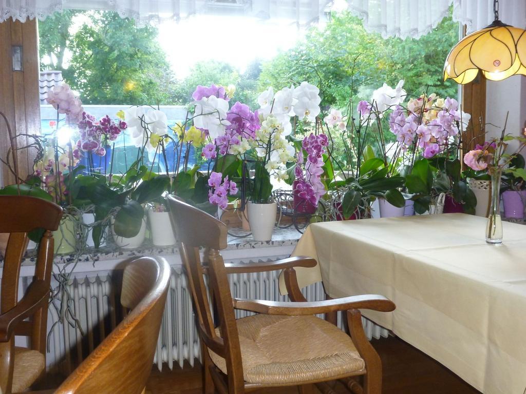 Hotel-Pension Stoeber Йевер Экстерьер фото